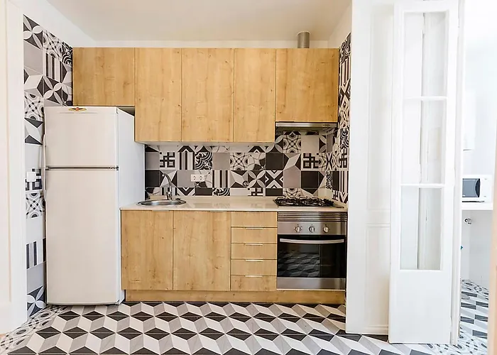 Belem Place - Free Parking Area *